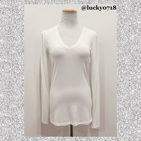 Majestic Filatures NWOT White V-Neck Long Sleeve Tee Sz 2 - Picture 4 of 8